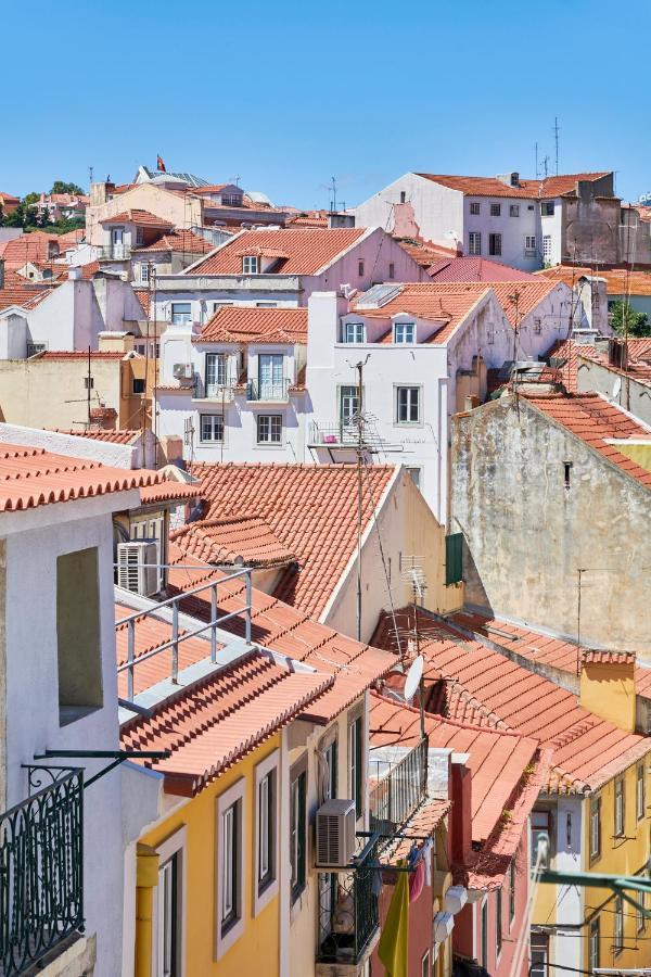 Light Filled Apartment Near Chiado, By Timecooler Lisbon Exterior photo